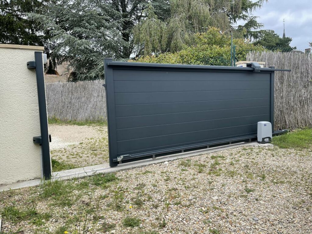 portail-coulissant-yvelines portail coulissant motorisé dans les Yvelines
